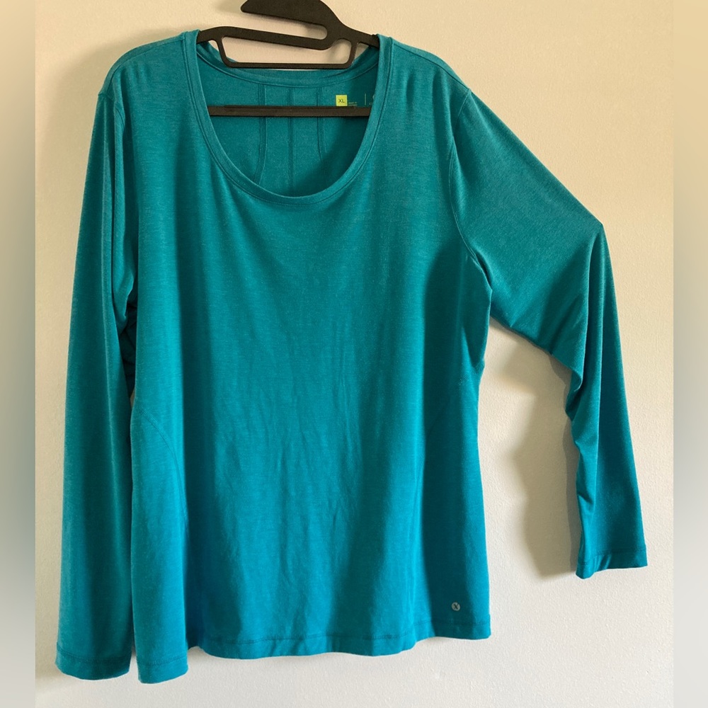 NWOT XERSION Long Sleeve Teal tee